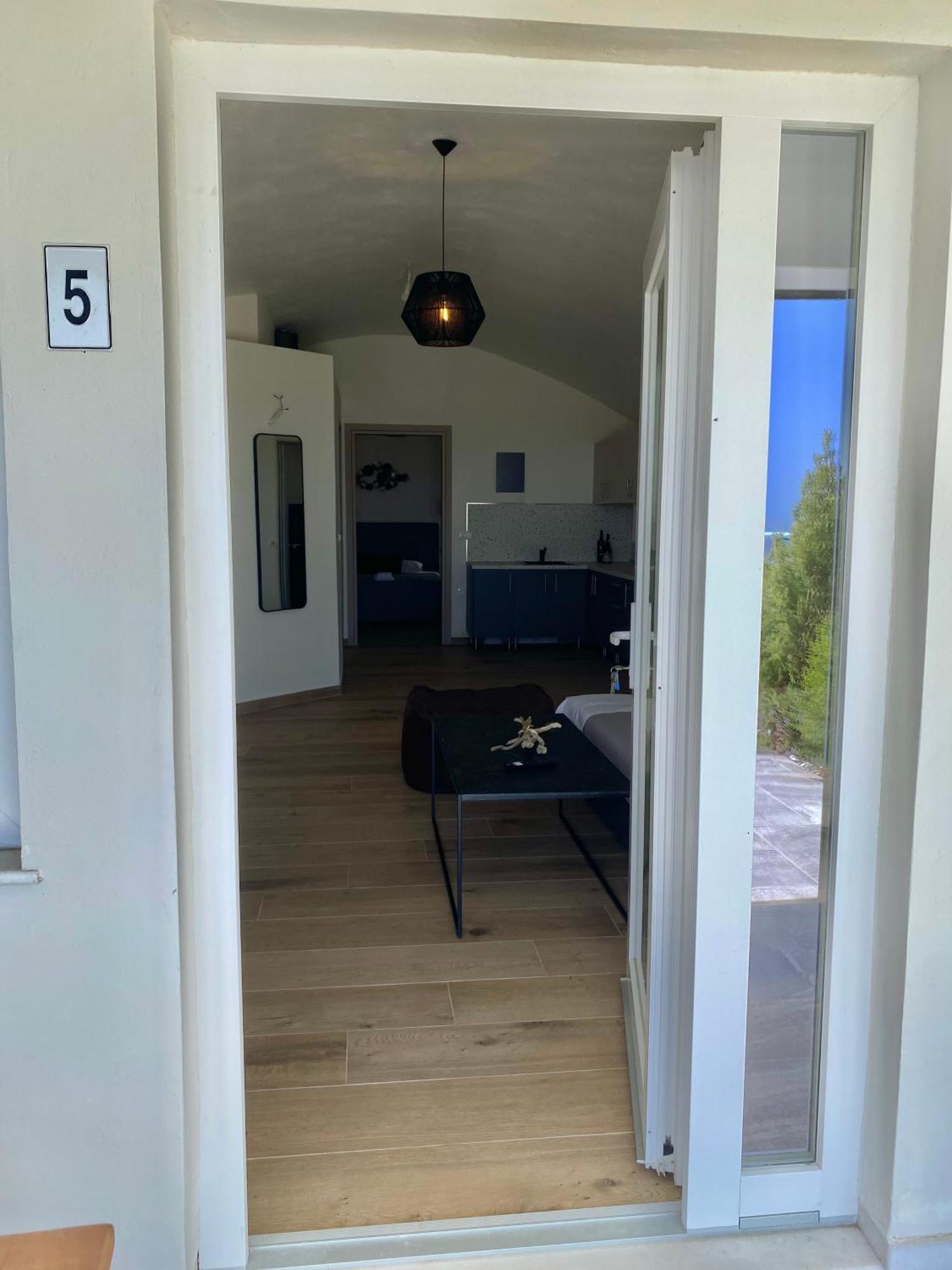 Ocean Sun 5 Apartment Éxo Goniá Екстериор снимка